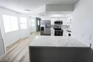 Photo #2: 2524270 Listing