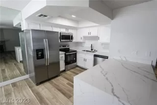 Photo #4: 2524270 Listing