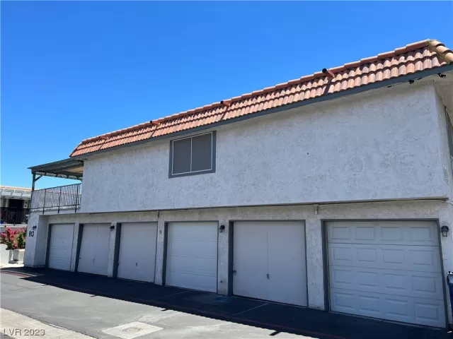 MLS: 2524315 Condo For Sale