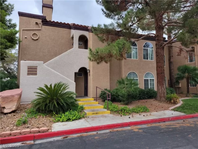 MLS: 2524336 Condo For Sale