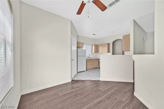 Photo #3: 2524371 Listing