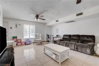 Photo #4: 2524394 Listing