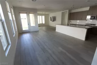 Photo #2: 2524402 Listing 