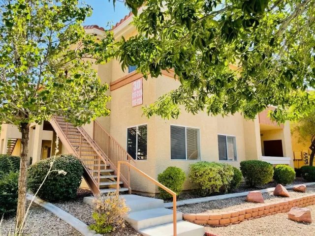 MLS: 2524427 Condo For Sale