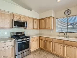 Photo #5: 2524450 Listing 