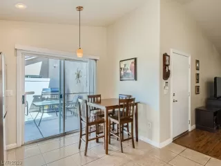 Photo #6: 2524450 Listing 