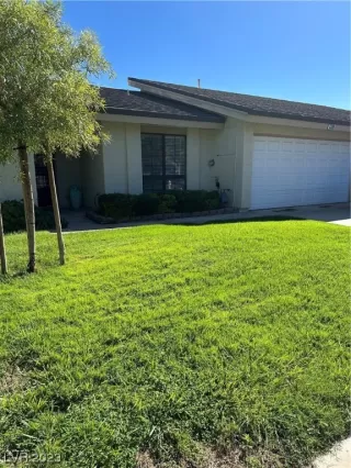 Photo #3: 2524458 Listing