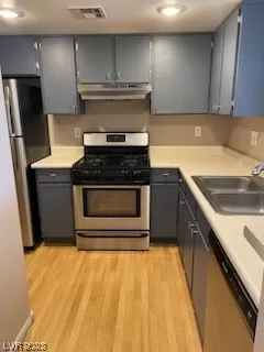 Photo #4: 2524467 Listing 