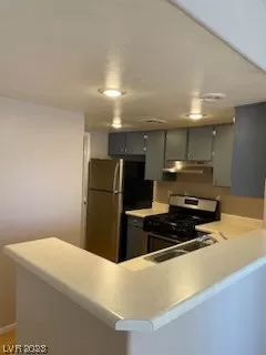 Photo #5: 2524467 Listing 