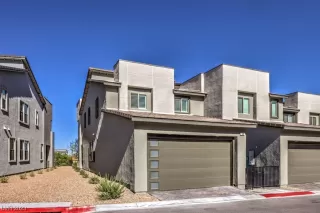 Photo #4: 2524472 Listing 