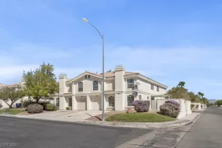 Photo #2: 2524539 Listing 