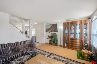 Photo #6: 2524539 Listing 