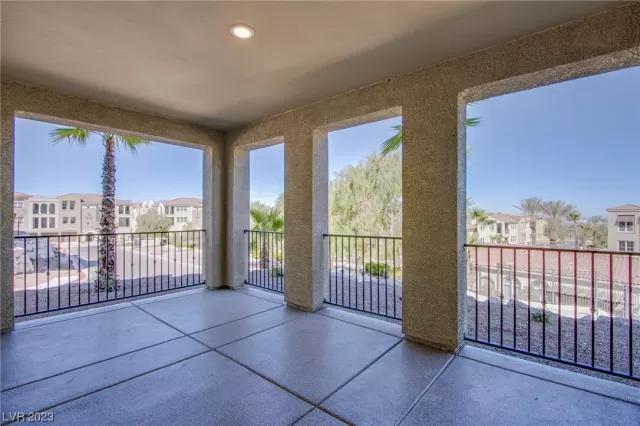 MLS: 2524546 Condo For Sale