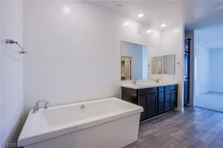 Photo #4: 2524546 Listing 