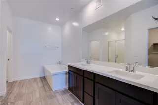 Photo #6: 2524546 Listing 
