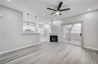 Photo #1: 2524557 Listing 