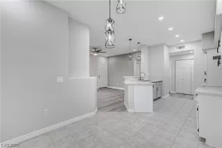 Photo #6: 2524557 Listing 
