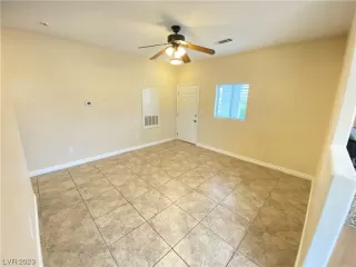 Photo #4: 2524572 Listing