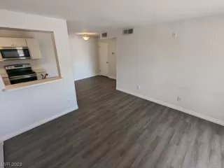 Photo #3: 2524614 Listing 