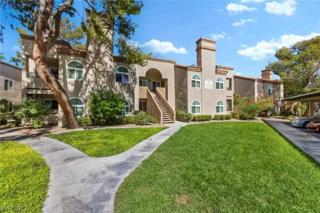 MLS: 2524633 Condo For Sale