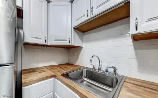 Photo #2: 2524665 Listing 