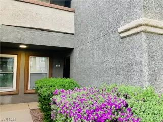 Photo #1: 2524681 Listing 