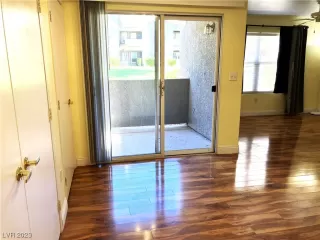 Photo #6: 2524681 Listing 