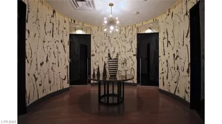 Photo #4: 2524684 Listing