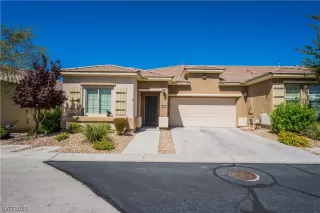 Photo #2: 2524685 Listing