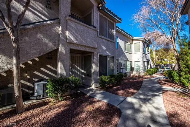 MLS: 2524687 Condo For Sale