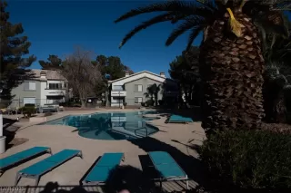 Photo #2: 2524687 Listing 