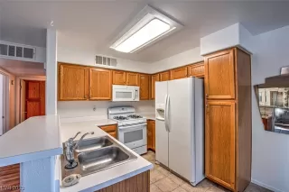 Photo #4: 2524687 Listing 