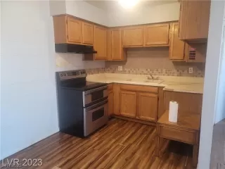 Photo #1: 2524719 Listing 