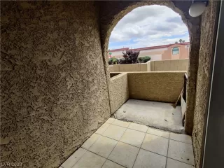 Photo #5: 2524746 Listing 