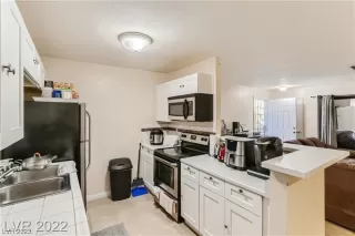 Photo #6: 2524750 Listing 