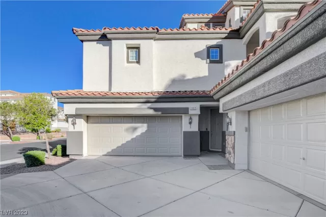 MLS: 2524791 Condo For Sale