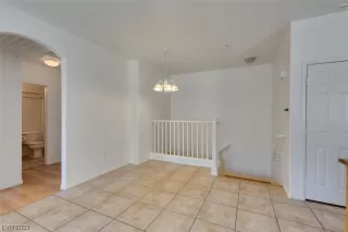 Photo #5: 2524803 Listing 