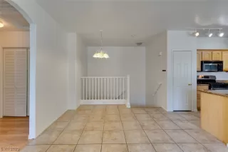 Photo #6: 2524803 Listing 