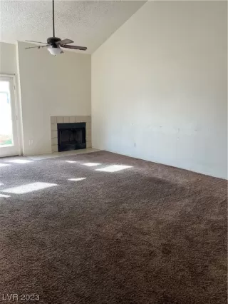 Photo #3: 2524809 Listing