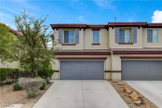 Photo #1: 2524826 Listing