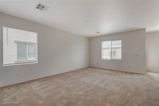 Photo #4: 2524826 Listing