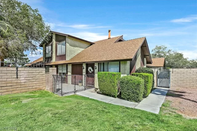 MLS: 2524838 Condo For Sale