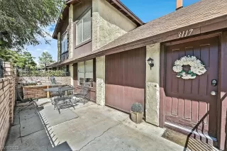 Photo #2: 2524838 Listing