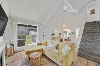 Photo #4: 2524838 Listing