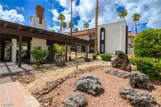 Photo #1: 2524845 Listing 