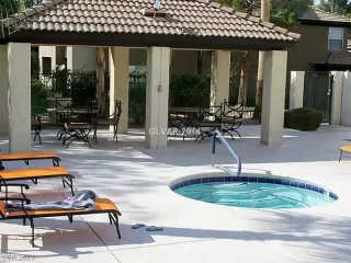 Photo #2: 2524897 Listing 