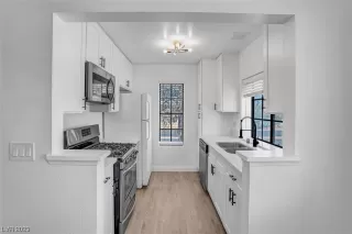 Photo #1: 2524934 Listing