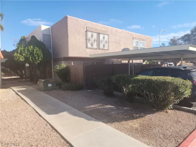 MLS: 2524937 Condo For Sale