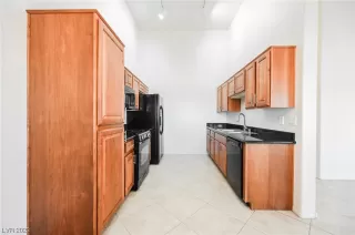 Photo #5: 2524992 Listing 