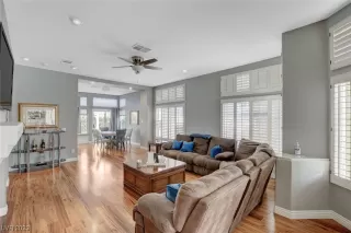 Photo #5: 2525022 Listing 